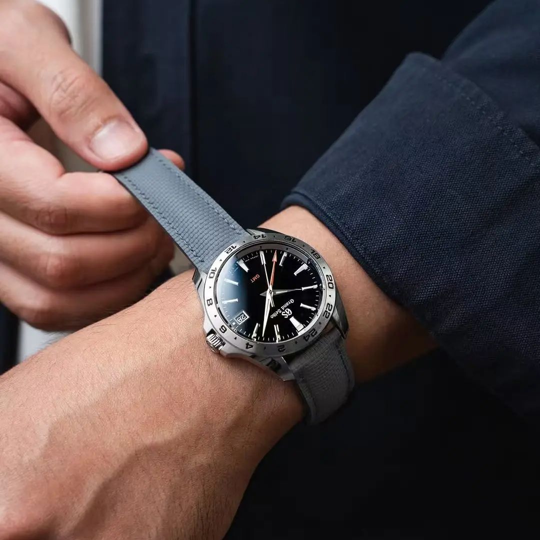 Nieuw ontwerp zeildoek handtek - Cartier Watch Santos recensie en prijs