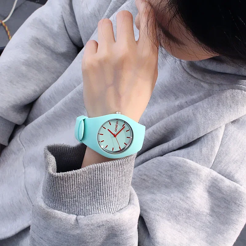 Herenhorloge Dames Crème Kleur - Silicone Band Women recensie en prijs